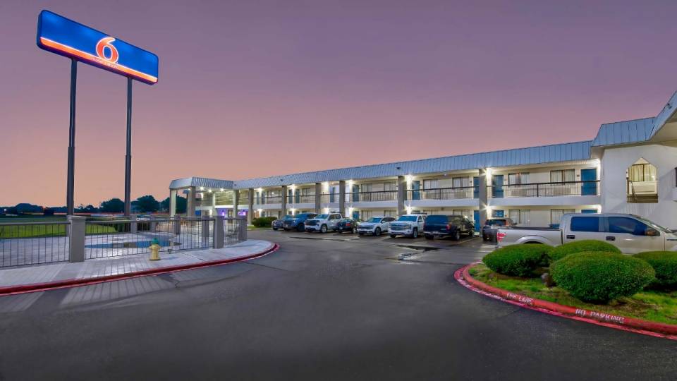 Motel 6 Book Now and Save on Your Next Stay